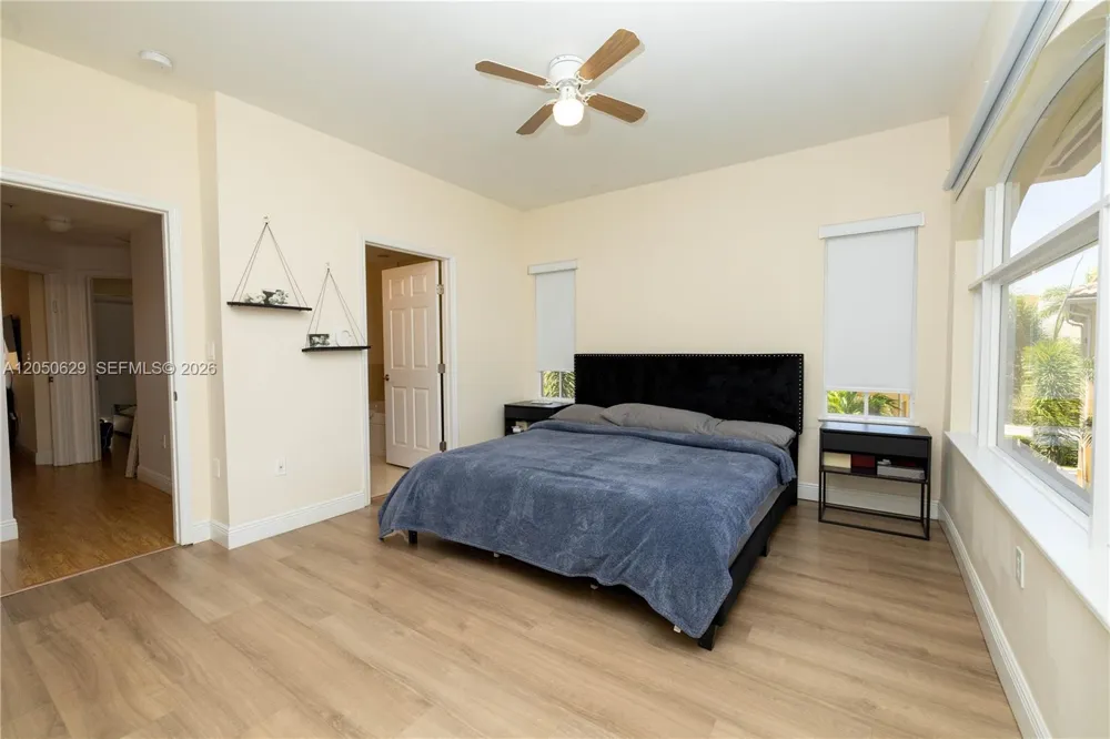 18451 NE 27th Pl Aventura, FL 33160