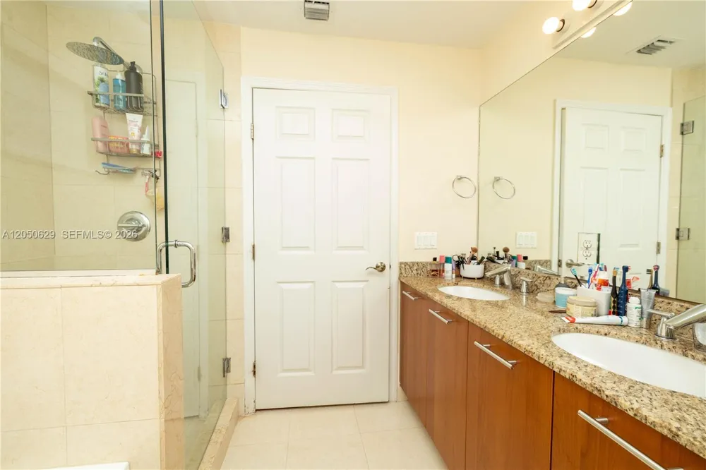 18451 NE 27th Pl Aventura, FL 33160