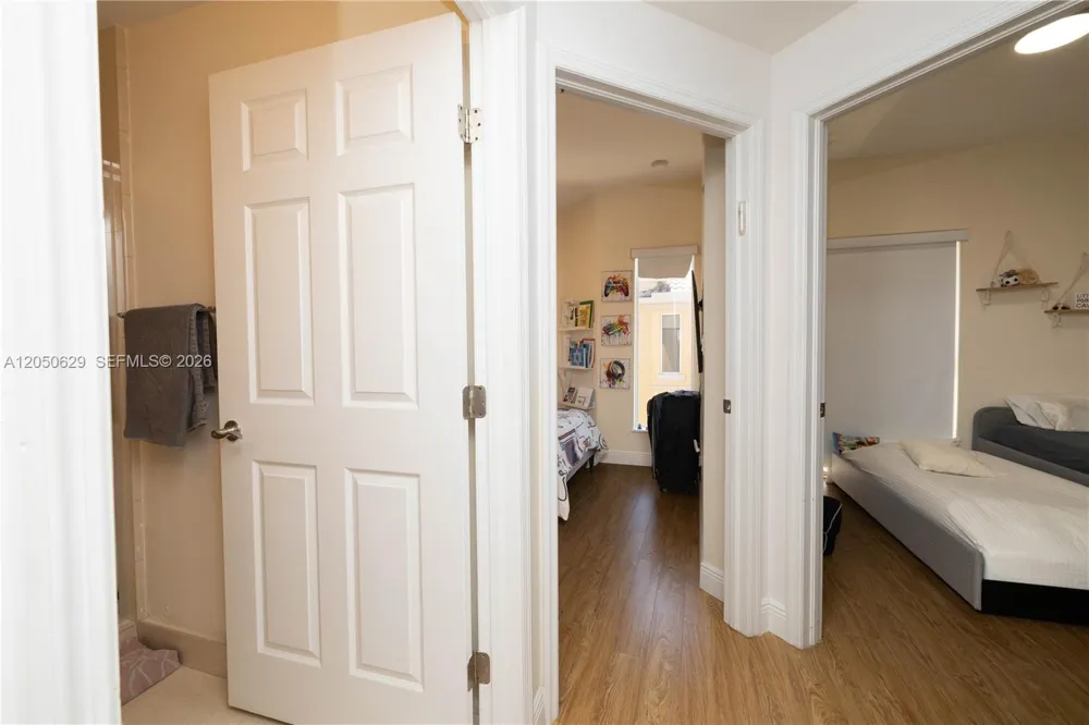 18451 NE 27th Pl Aventura, FL 33160