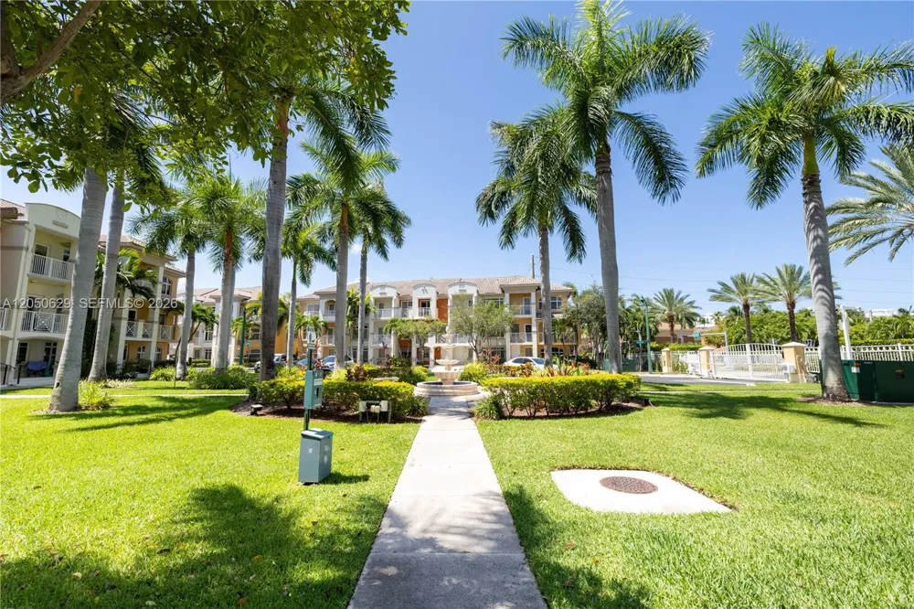 18451 NE 27th Pl Aventura, FL 33160