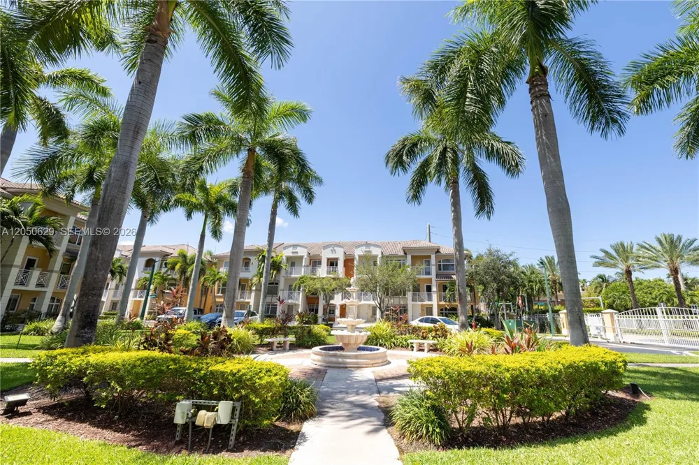 18451 NE 27th Pl Aventura, FL 33160
