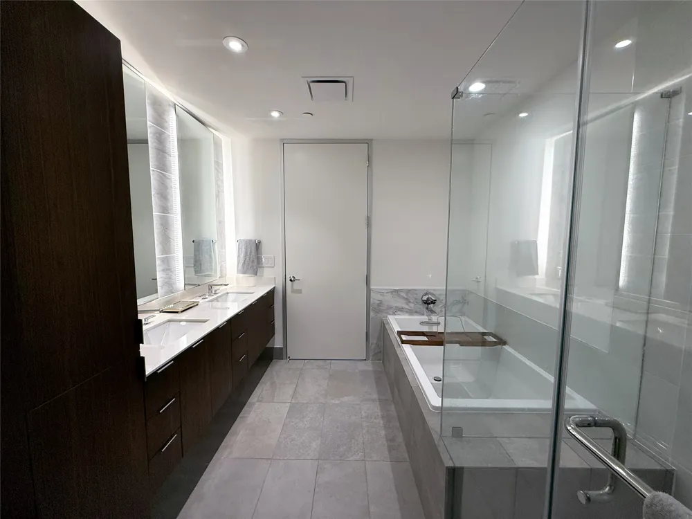 301 West Avenue #1204 Austin, TX 78701