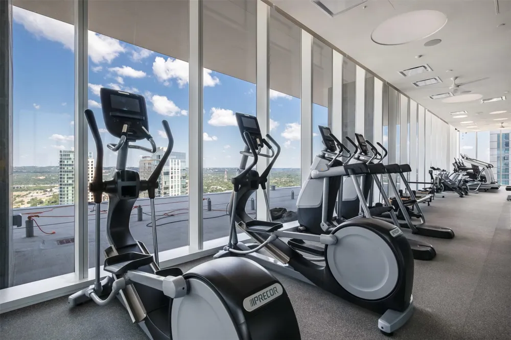 301 West Avenue #1204 Austin, TX 78701