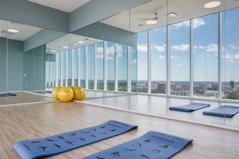 301 West Avenue #1204 Austin, TX 78701