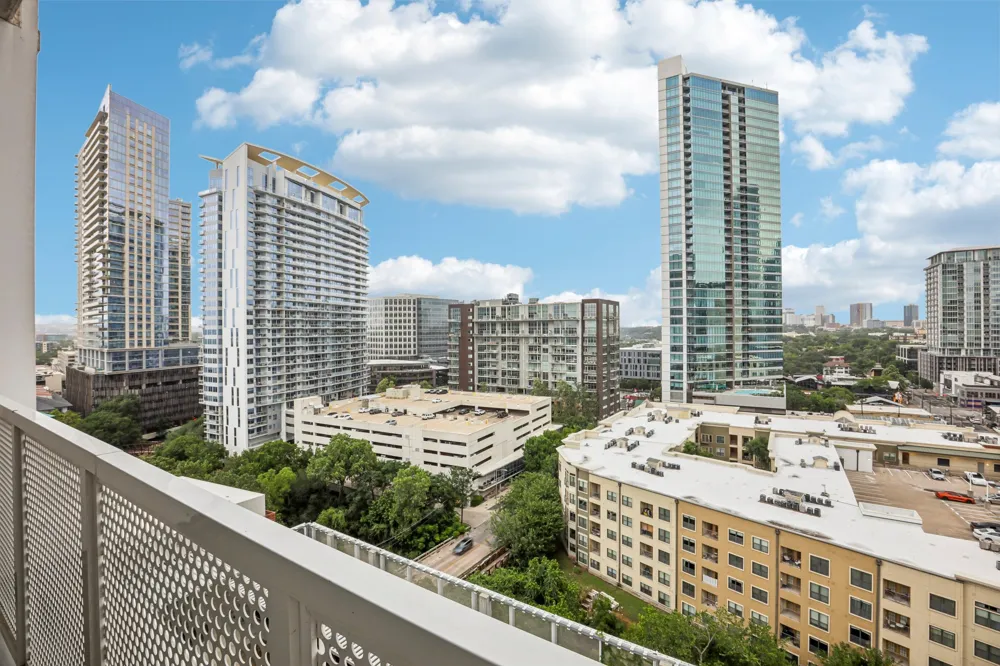 301 West Avenue #1204 Austin, TX 78701