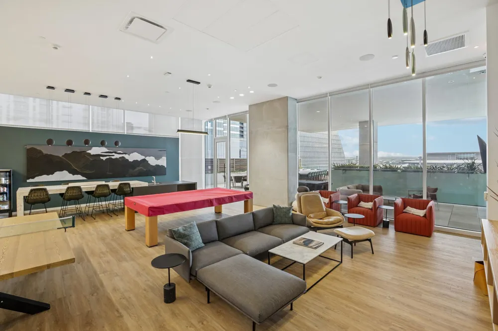 301 West Avenue #1204 Austin, TX 78701