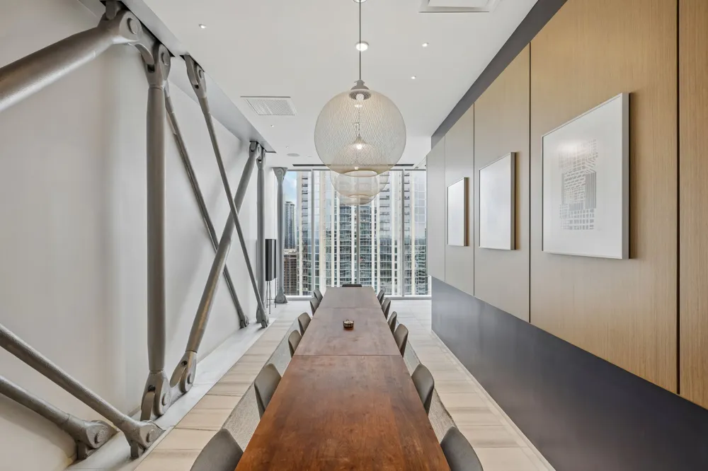301 West Avenue #1204 Austin, TX 78701
