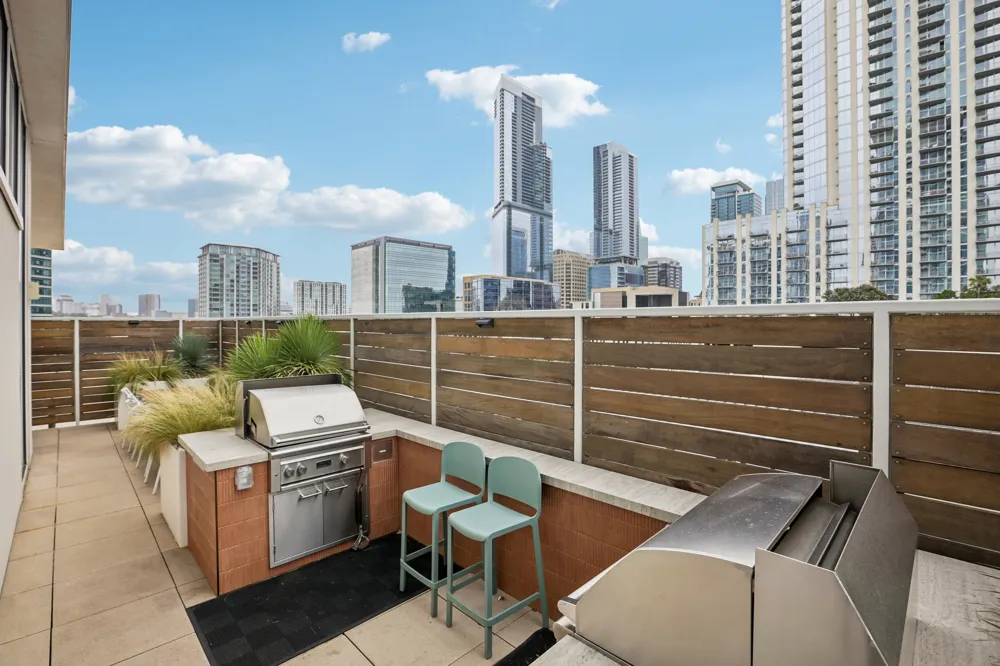 301 West Avenue #1204 Austin, TX 78701