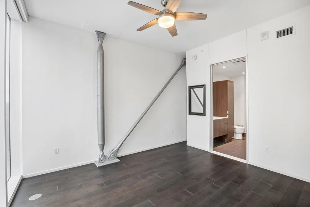 301 West Avenue #1204 Austin, TX 78701
