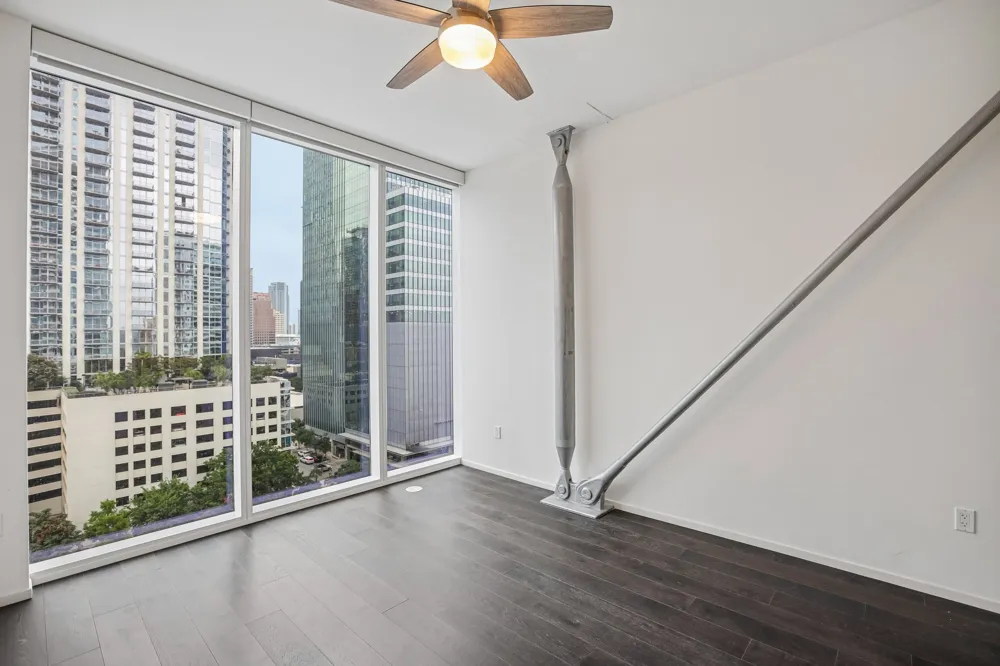 301 West Avenue #1204 Austin, TX 78701