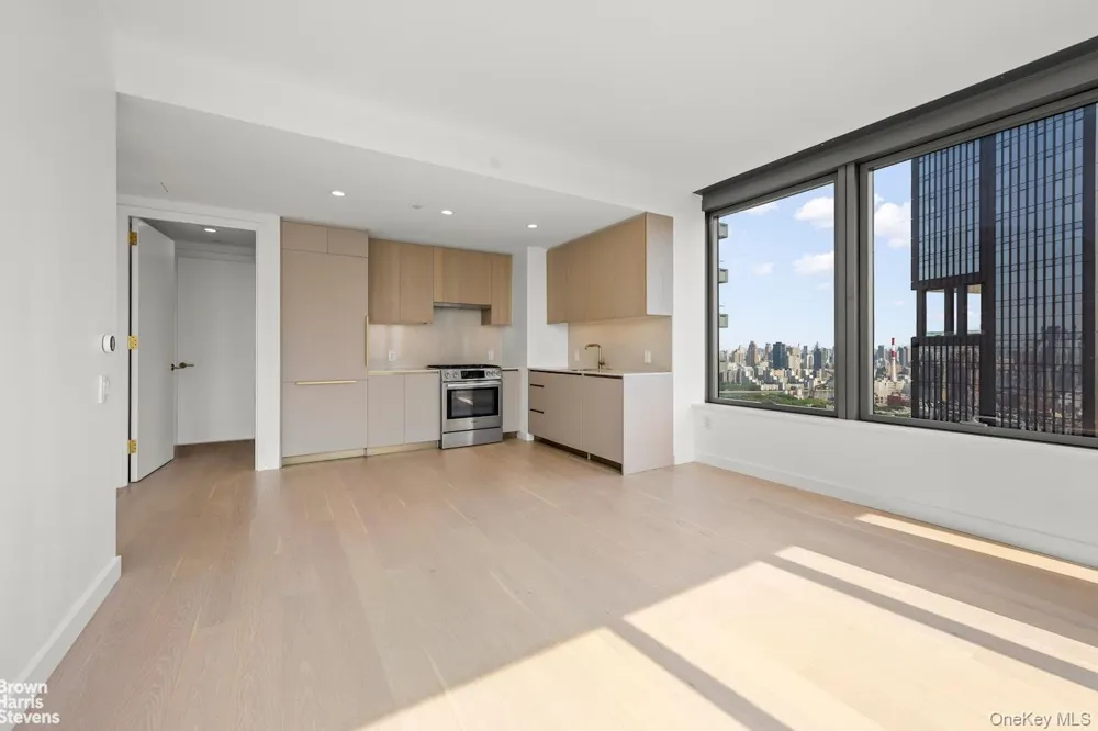 3 Court Square #3908 Long Island City, NY 11101