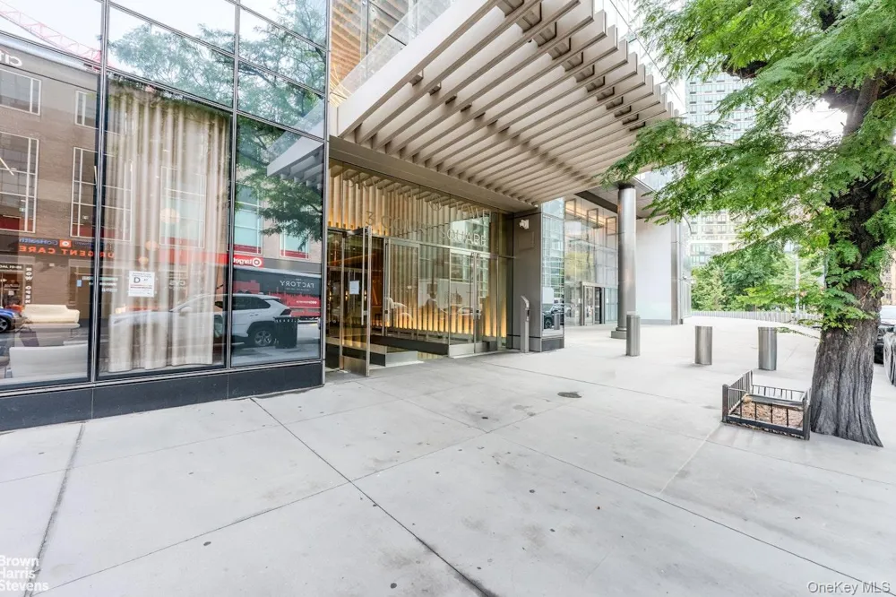 3 Court Square #3908 Long Island City, NY 11101