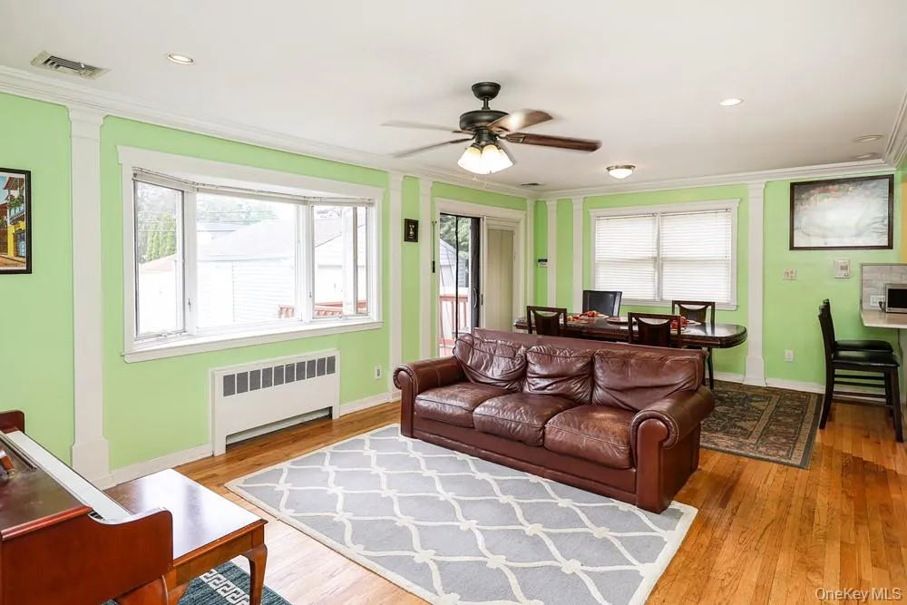 41 Cambria Road Syosset, NY 11791