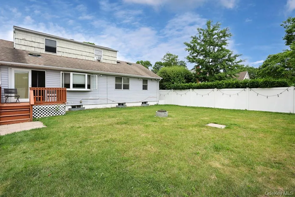 41 Cambria Road Syosset, NY 11791