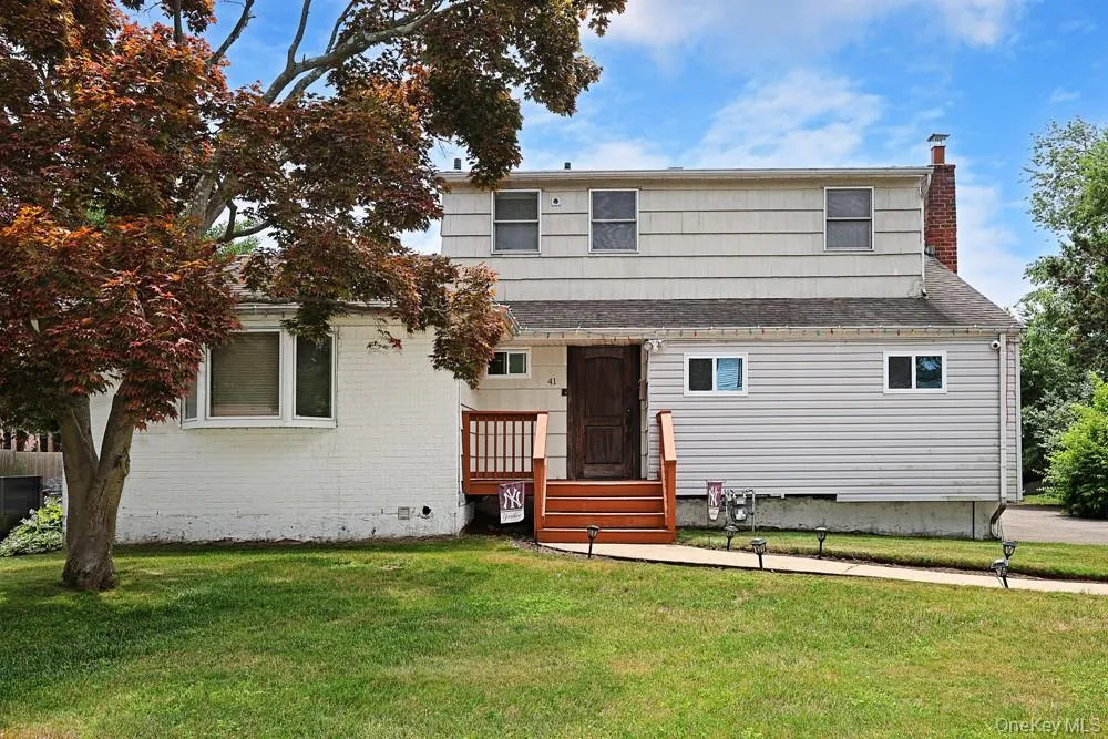 41 Cambria Road Syosset, NY 11791