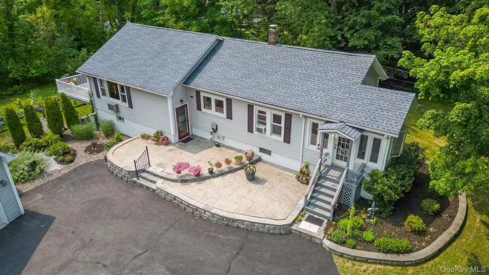 3253 State Route 52 Pine Bush, NY 12566