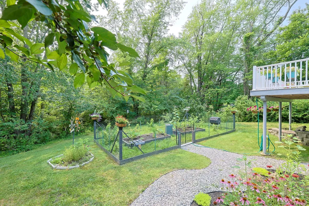 3253 State Route 52 Pine Bush, NY 12566