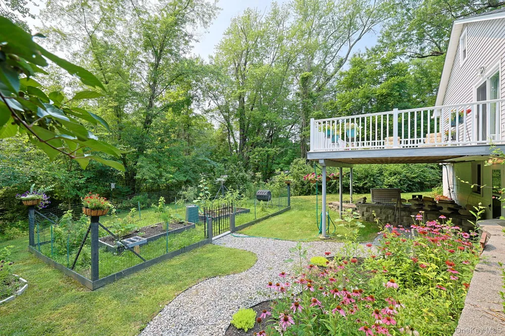 3253 State Route 52 Pine Bush, NY 12566
