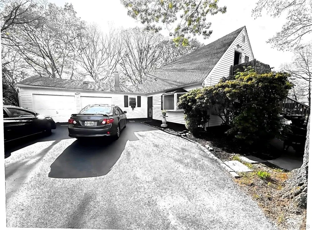 41 Fig Street Central Islip, NY 11722