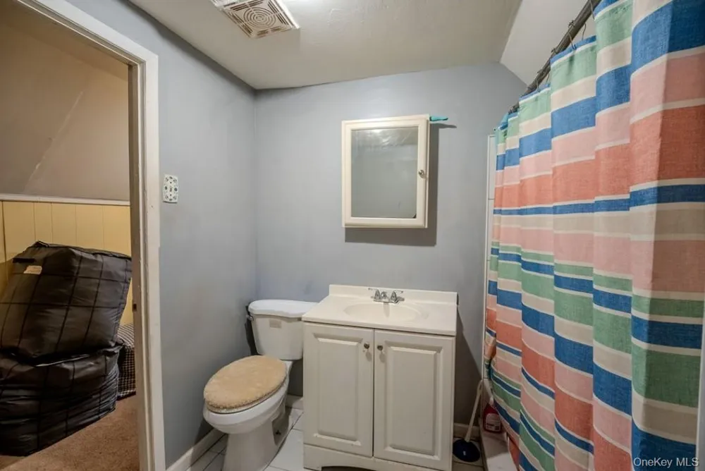 41 Fig Street Central Islip, NY 11722