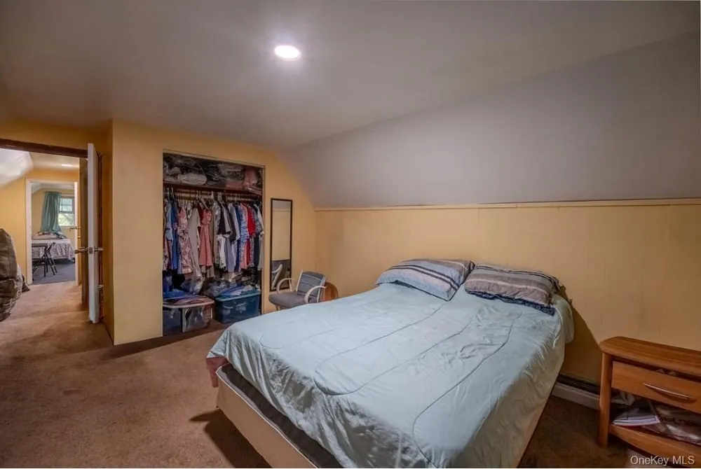 41 Fig Street Central Islip, NY 11722