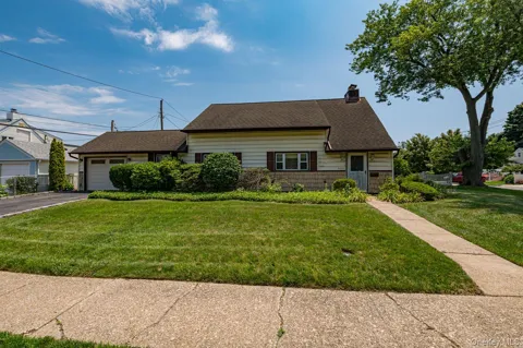2052 Wilson Lane