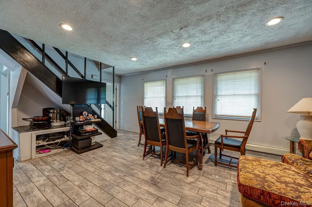 2052 Wilson Lane East Meadow, NY 11554