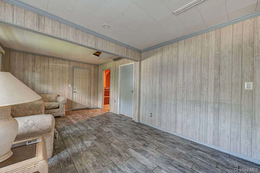 2052 Wilson Lane East Meadow, NY 11554