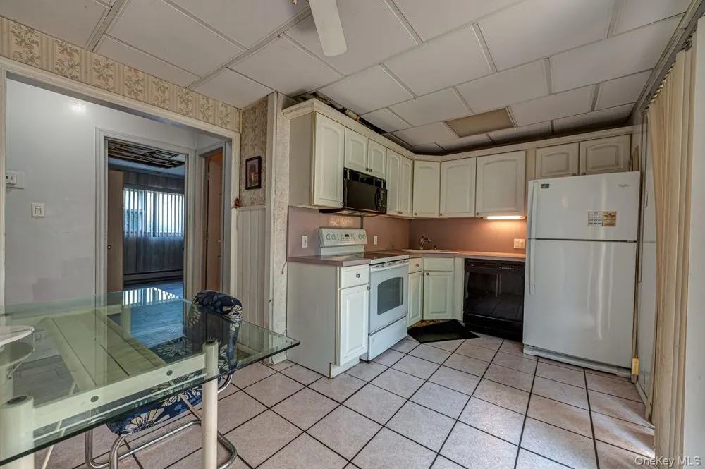 2052 Wilson Lane East Meadow, NY 11554