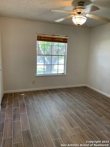 12242 Brownstone St Live Oak, TX 78233