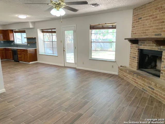 12242 Brownstone St Live Oak, TX 78233