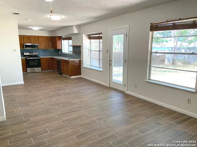 12242 Brownstone St Live Oak, TX 78233