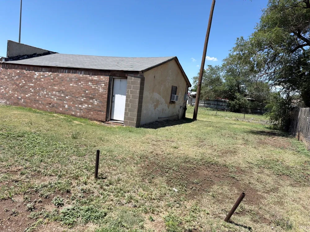 300 Hughes Street Amarillo, TX 79107