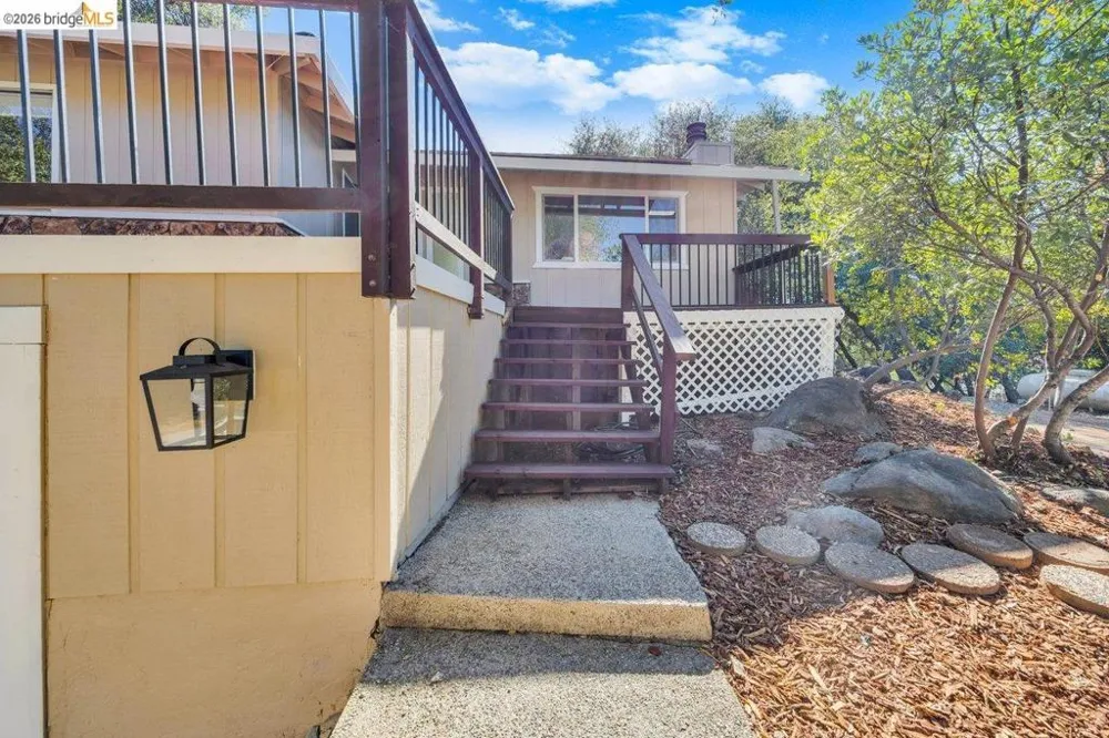 19264 Rockridge Way Sonora, CA 95370