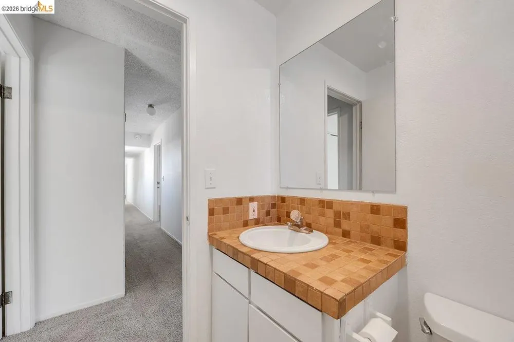 19264 Rockridge Way Sonora, CA 95370
