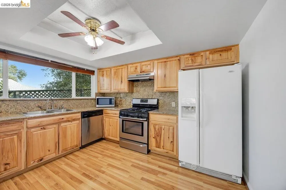 19264 Rockridge Way Sonora, CA 95370