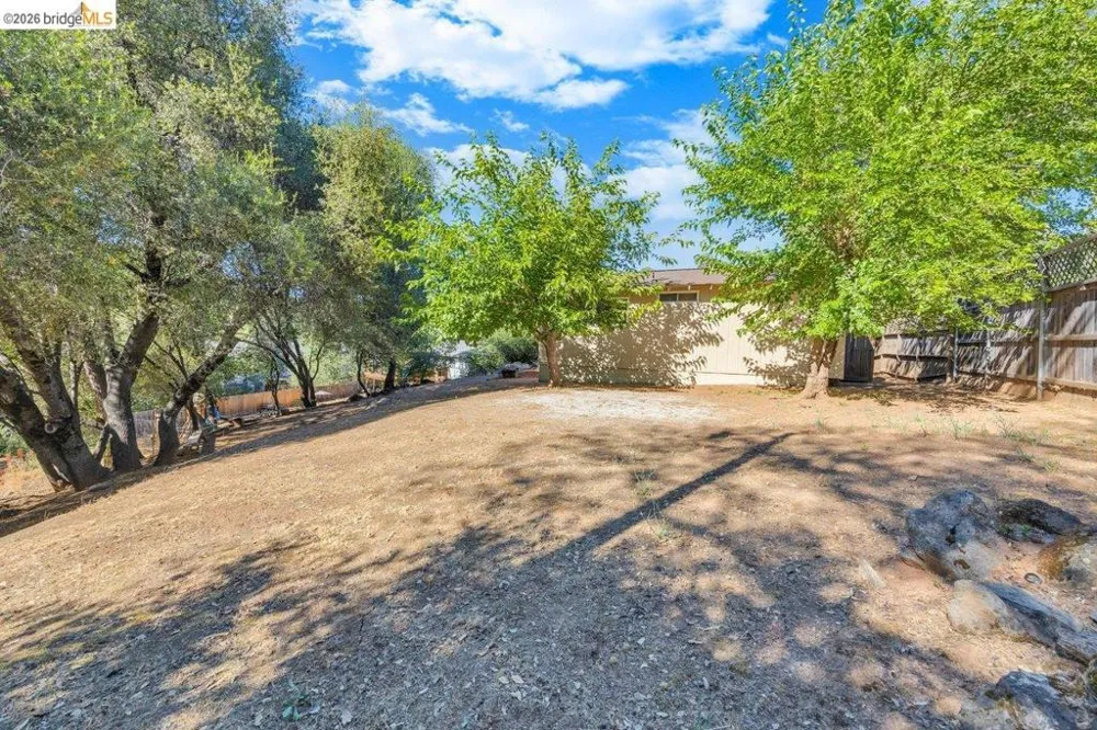 19264 Rockridge Way Sonora, CA 95370