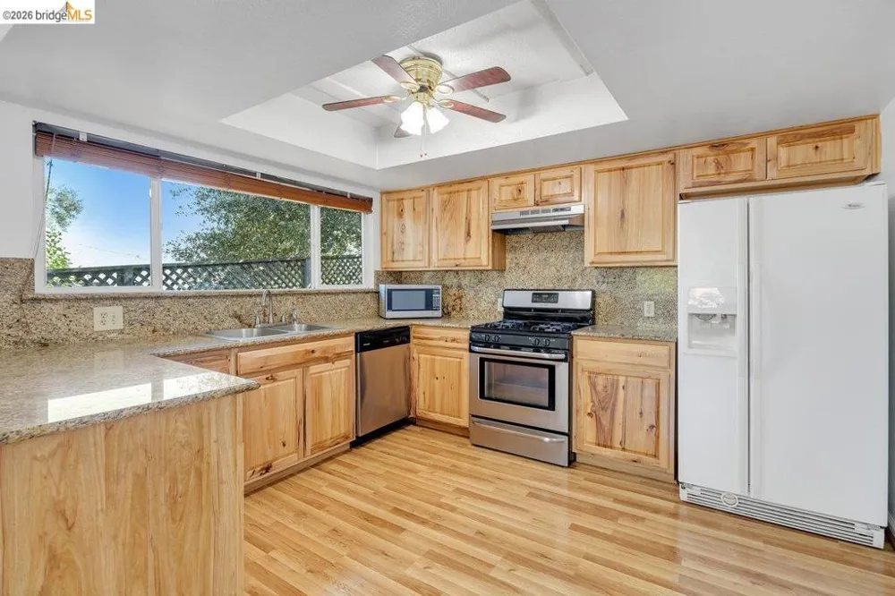 19264 Rockridge Way Sonora, CA 95370