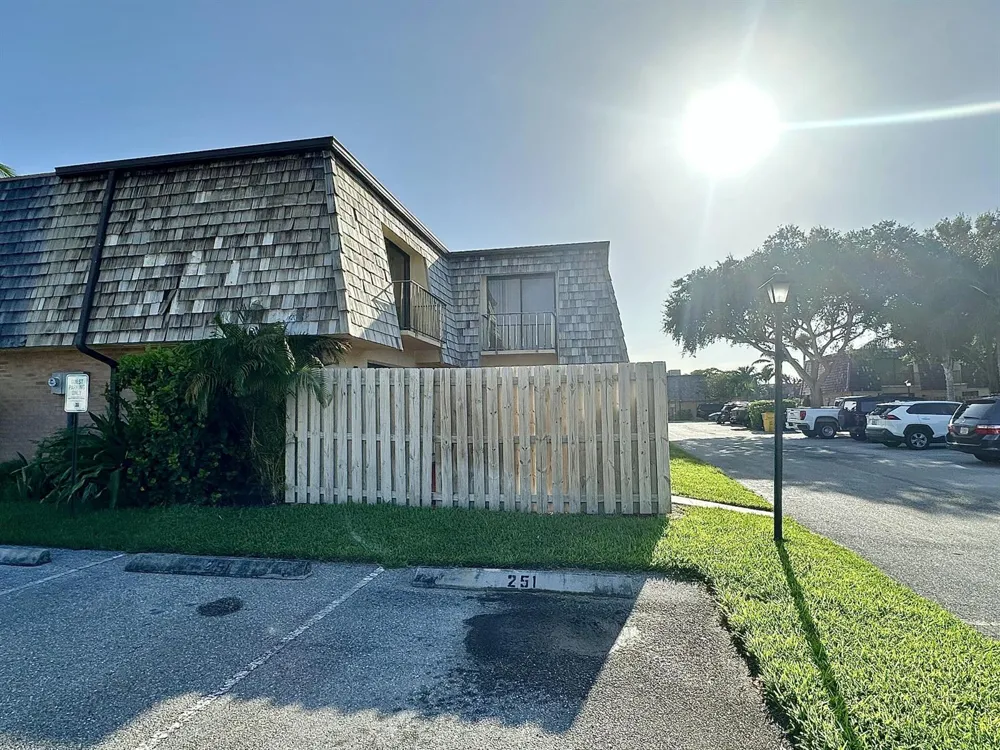 251 Lake Arbor Drive Palm Springs, FL 33461