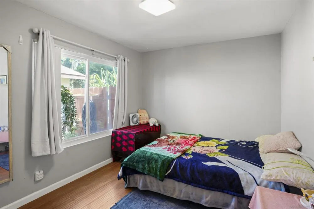 14513 Mirando Poway, CA 92064