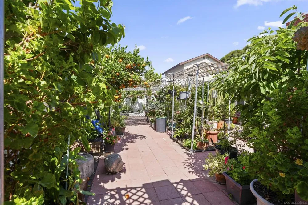 14513 Mirando Poway, CA 92064