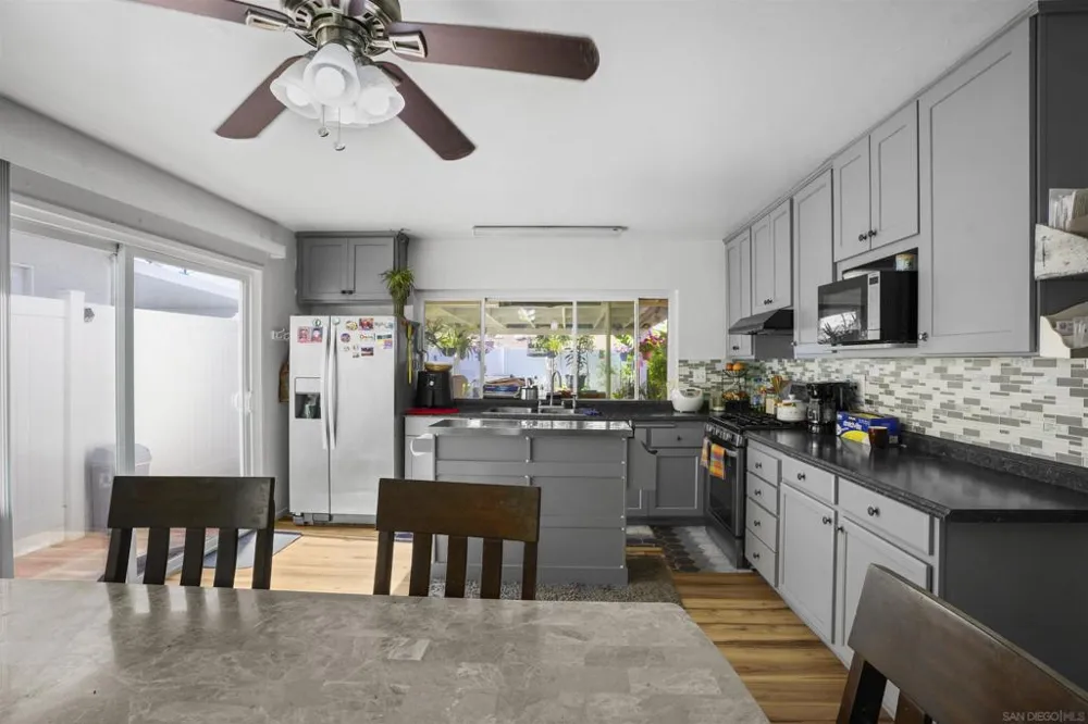 14513 Mirando Poway, CA 92064