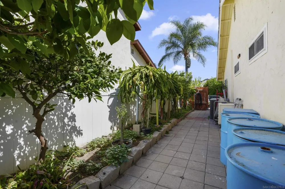 14513 Mirando Poway, CA 92064