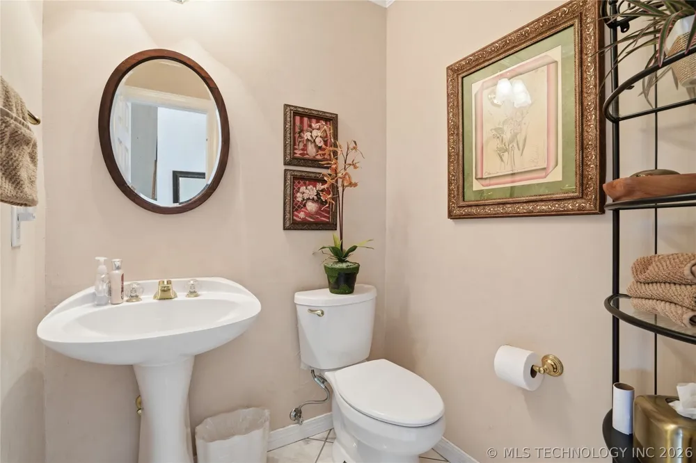 1033 S 263 WestAvenue Sand Springs, OK 74063
