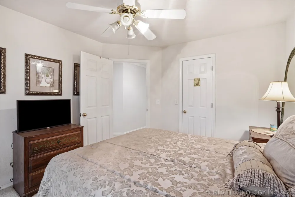 1033 S 263 WestAvenue Sand Springs, OK 74063