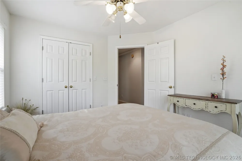 1033 S 263 WestAvenue Sand Springs, OK 74063