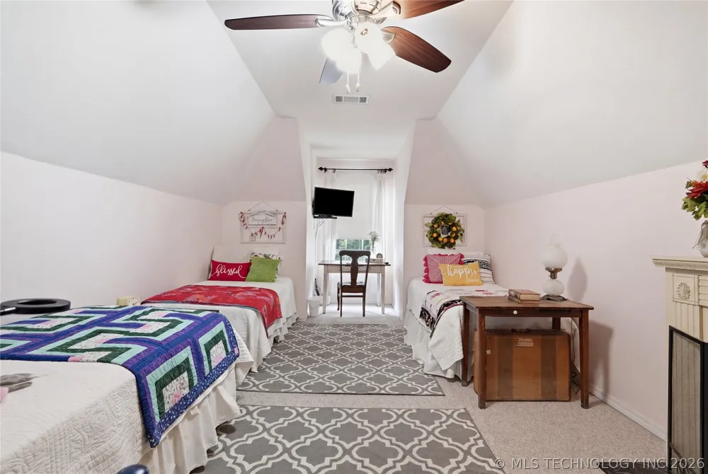 1033 S 263 WestAvenue Sand Springs, OK 74063