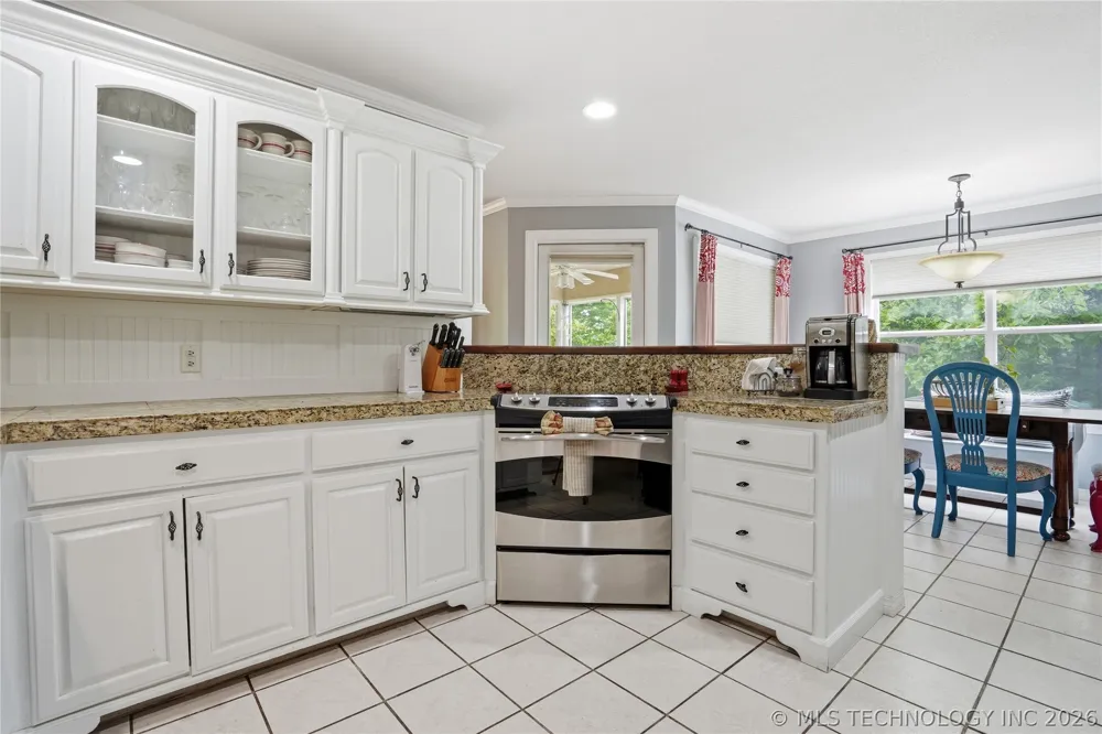 1033 S 263 WestAvenue Sand Springs, OK 74063