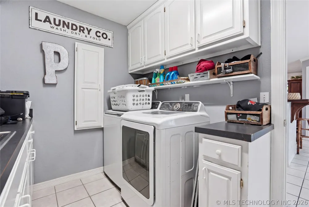 1033 S 263 WestAvenue Sand Springs, OK 74063