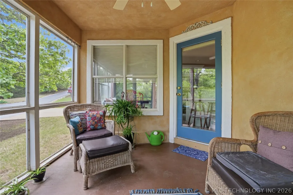 1033 S 263 WestAvenue Sand Springs, OK 74063